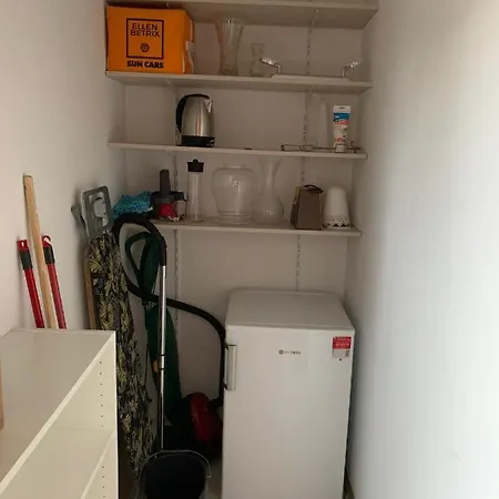 Apartment Schmuck *